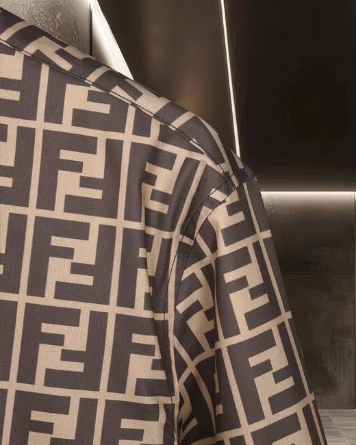 FENDI_ 短款桑蚕丝老花FF衬衫   （MM） 商品图11