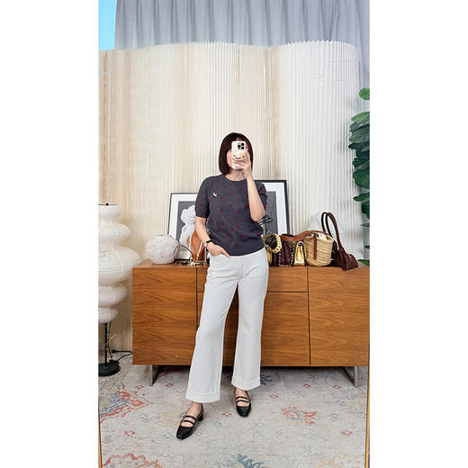 【贝拉推荐】本心之作 四面弹直筒九分牛仔裤 小个子闭眼冲的本心之作 双侧缝工艺 裤脚翻边 显瘦显腿直 商品图4