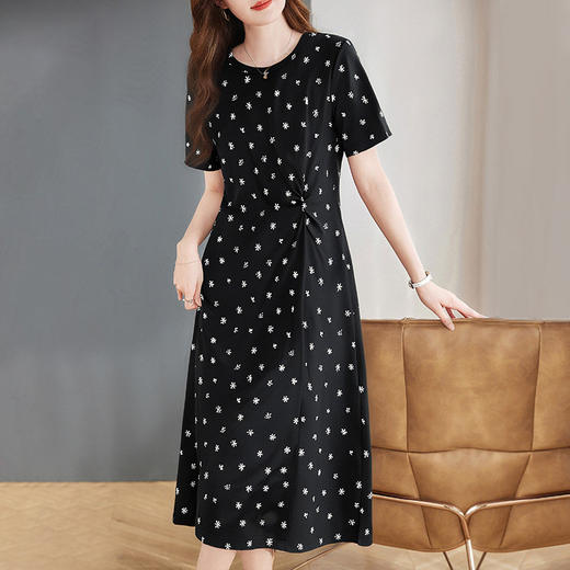 短袖直筒连衣裙2025新款今年流行爆款大码女装减龄印花裙子高级感 商品图1