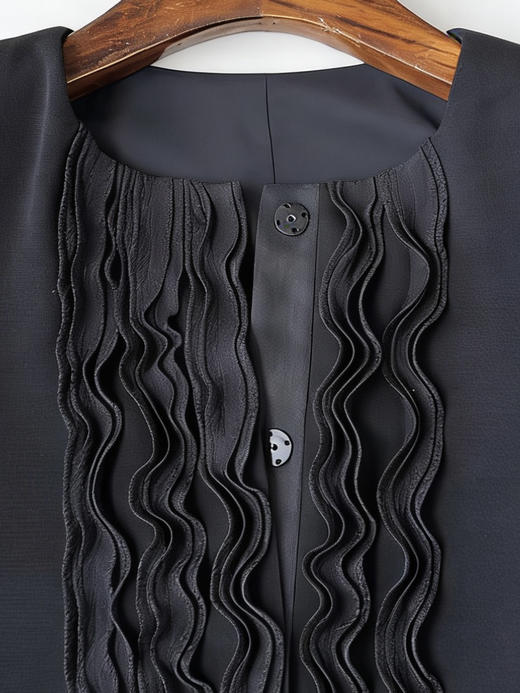 新款春夏外套。 杏色蓝色黑色自己备注号码颜色。 商品图10