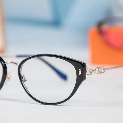 热卖！FolliFollie 猫眼防蓝光眼镜老花镜 轻盈舒适 弓形镜腿设计不夹脸 商品图6