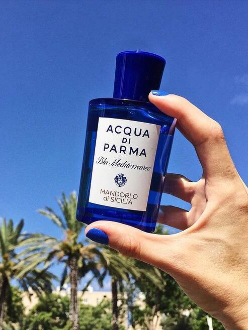 杏仁奶糖甜，爆棚少女心 帕尔玛之水 西西里岛杏仁 它闻起来像一块香甜的奶油杏仁蛋糕，奶香十足，闻到就想咬一口。 温暖治愈，给人一种温柔 治愈的感觉。 商品图0