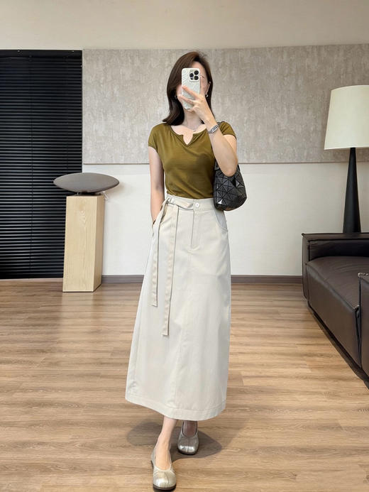 醋酸+莱赛尔+桑蚕丝春夏超轻量直筒小A半裙 商品图1