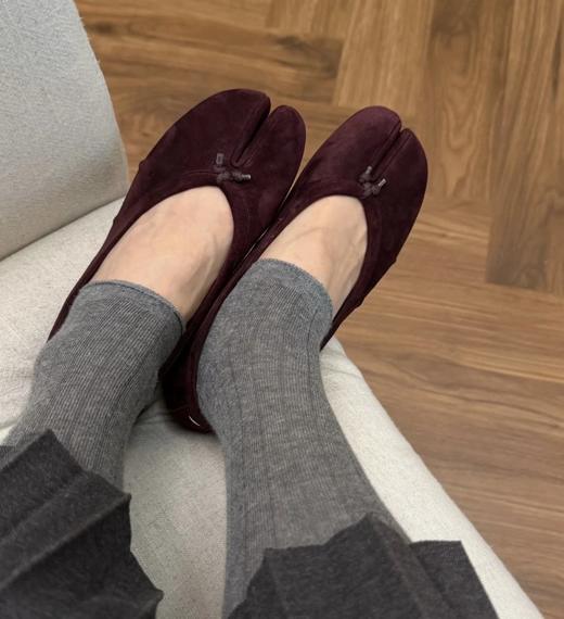 重磅推荐 经典款！ 麂皮tabi分趾鞋  4cm 麂皮一脚蹬单鞋 MM6猪蹄鞋 商品图1