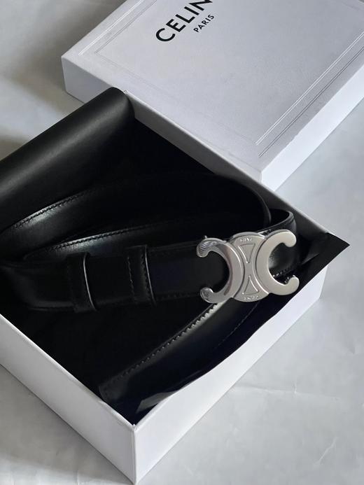 一店k （头层牛皮！双面款！）再也不用极限二选一纠结颜色了！CE 新款双面腰带简直拯救所有穿搭！花一条皮带的钱得两条！超多明星同款~经典凯旋门皮带 商品图4