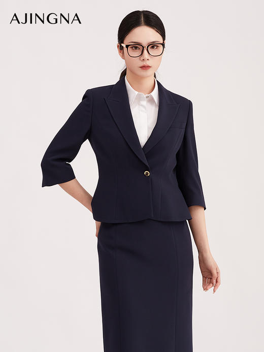 【商场同款】阿菁娜春季新款戗驳领西装真丝质感柔滑修饰窄肩溜肩穿出舒展肩颈线A31C108050 商品图1