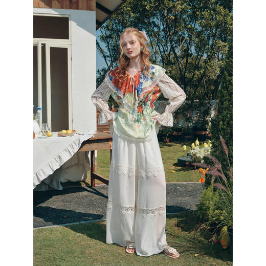 两三事梵高文艺抒情间奏2026夏季新款蕾丝拼接荷叶边领印花雪纺衫 商品图3