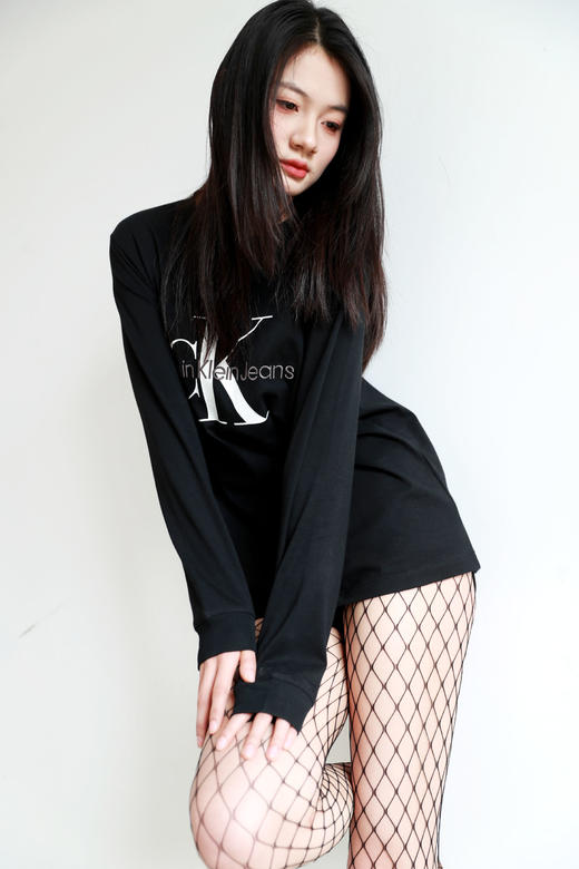 氛围感长袖tee，胸口字母刺绣。基础圆领长袖全棉套头上衣E031766 商品图12