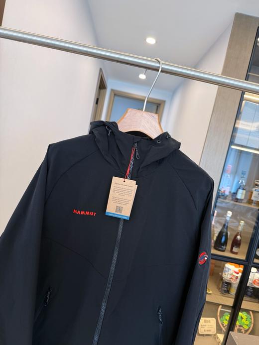 点此购买 猛犸象春秋季男女款抗风拒水弹力软壳夹克 bk 342470 商品图8