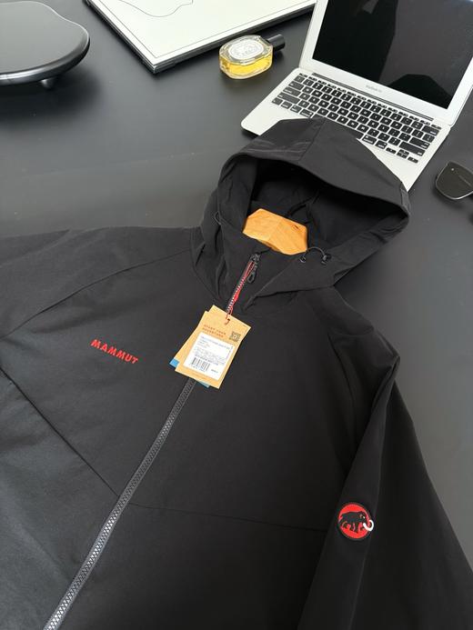 点此购买 猛犸象春秋季男女款抗风拒水弹力软壳夹克 bk 342470 商品图13