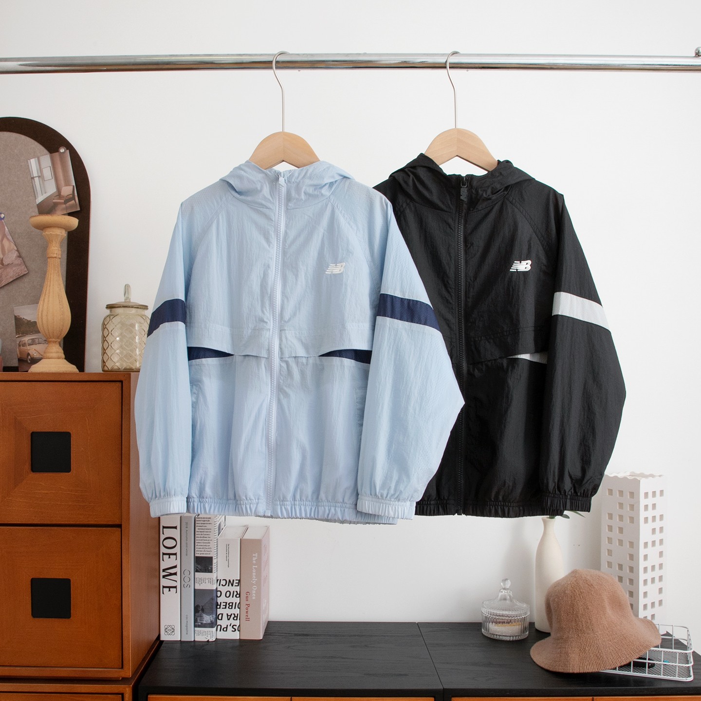 点此购买 120-170NB春夏季中大童轻量化透气网衬连帽外套 gl 342529