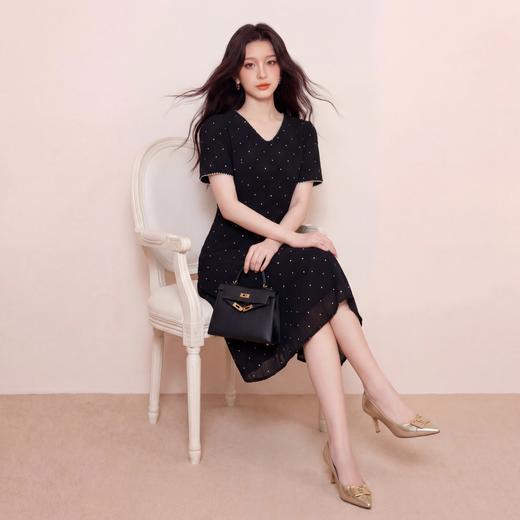 奢姿大码女装2026夏季减龄波点V领连衣裙胖妹妹度假风时尚裙子9962853676 商品图2