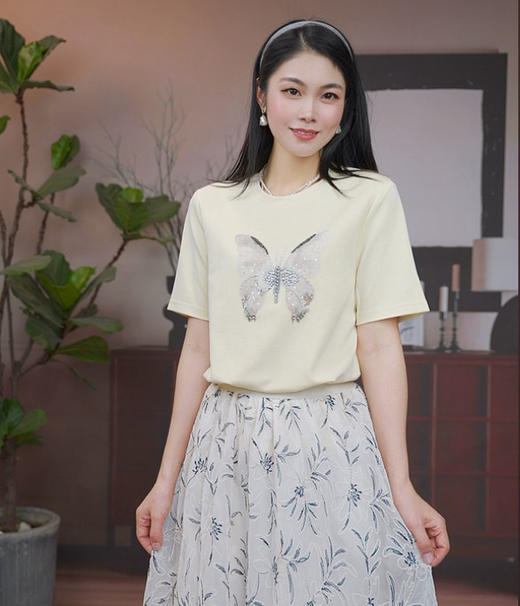 司歌休闲圆领特色重工盯珠圆领盯珠T恤上衣女T93G9232 商品图2