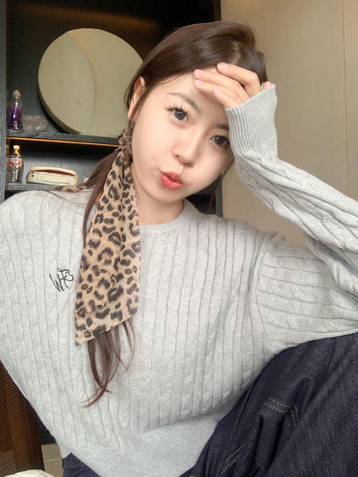 <曾小咸推荐>3.19现货秒杀 ！微信超特价！日系麻花短款针织衫 日常159.99 立减80 秒杀79.99！！休闲裤 秒杀79.99！！ 风衣 秒杀179.99！！ 商品图9