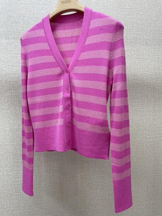 精纺羊毛条纹V领开衫 商品图5