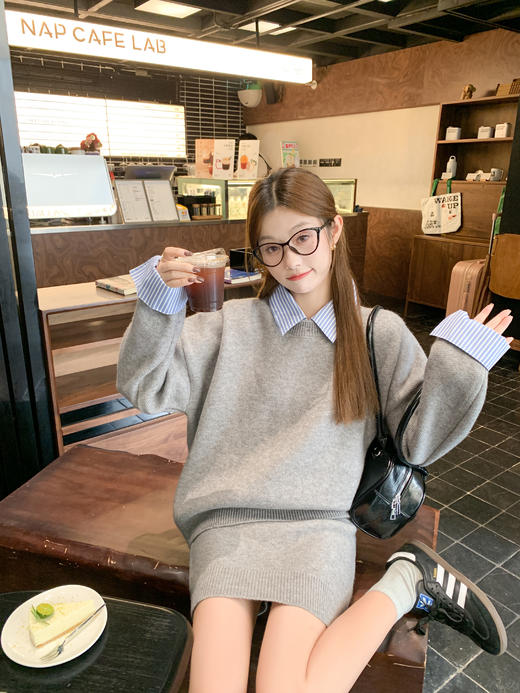 <曾小咸推荐>3.19现货秒杀 ！微信超特价！毛织包臀半裙 日常129.99 立减70 秒杀59.99！！ 翻领假两件毛衣 日常189.99 立减110 秒杀79.99！！ 商品图7