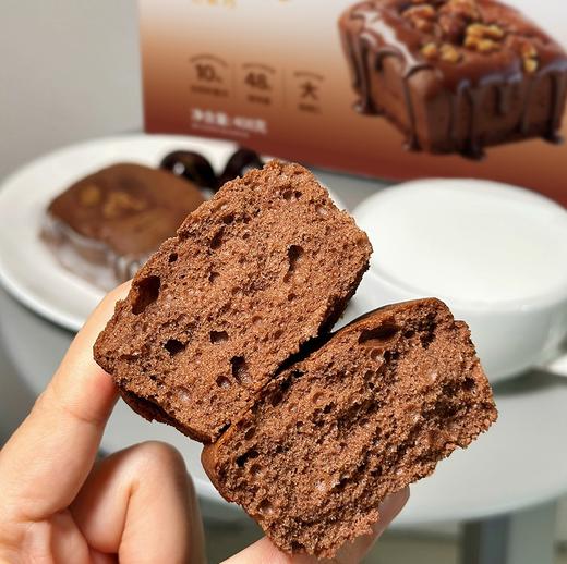 【有机燕麦奶蛋糕】山姆同款欧力有机燕麦奶注入，每口都有大颗酥脆燕麦粒，比利时第四代【黑巧布朗尼蛋糕】精选比利时第四代黑巧克力，10%超高含量，入口就是丝滑醇厚的可可香，0色素0香精0反式脂肪酸。 商品图1