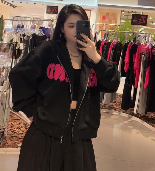 NC撞色字母卫衣式拉链外套60110（黑）春季261011250321 商品图0