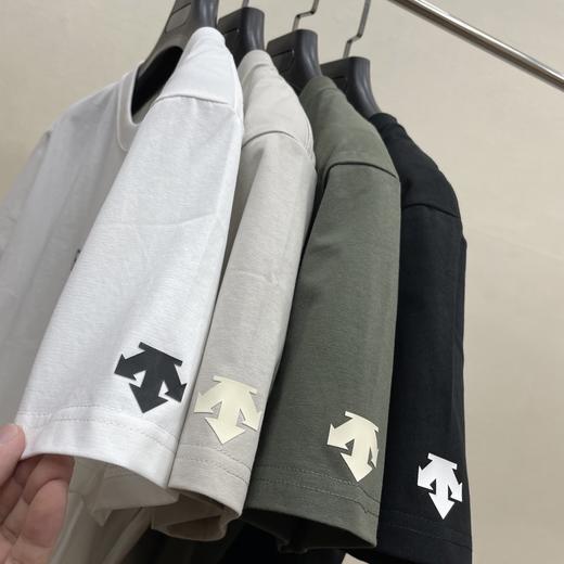 点此购买 迪桑特夏季男士简约百搭冰瓷棉凉感短袖T恤 yh 342589 商品图7