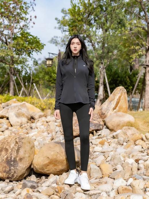 F031886高弹面料贴肤不紧绷透气排汗女士户外修身防晒外套 商品图10