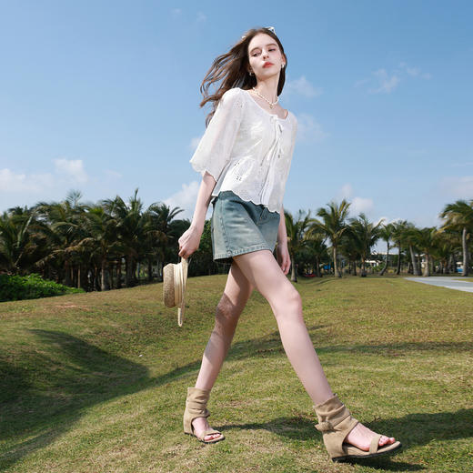 【100棉】三彩2026夏季新款方领绣花A字娃娃衫七分袖衬衫上衣M 商品图2