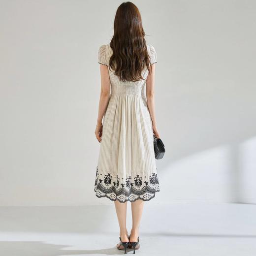 「高货sh」全新升级【铂金会员358/天猫479/差价121】(05707)洛诗琳法式重工刺绣连衣裙女2026新款条纹V领收腰衬衫裙 商品图4