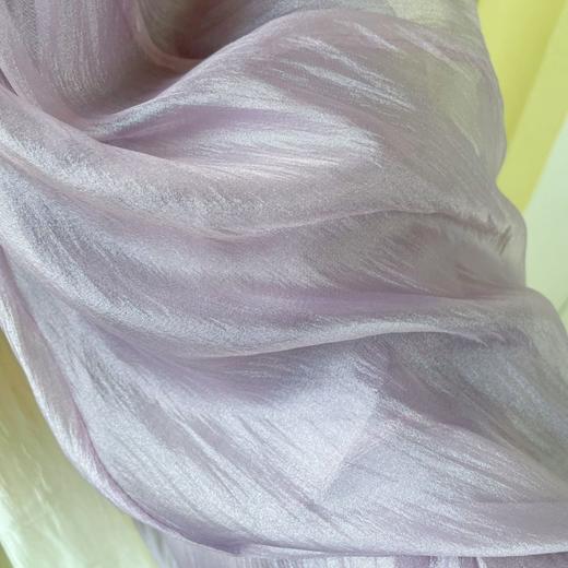 下单3-7天发货！ORIGNAL&CO 花瓣不规则半裙 裙身垂坠有韵律感 低调吸睛翩若惊鸿 三层面料叠加不透 亲肤柔软 商品图8