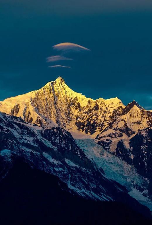 老药山高山杜鹃&雪山秘境、日照金山、白水台、太子十三峰、雪达村梅里雪山倒影7天摄影团（商务小车） 商品图7