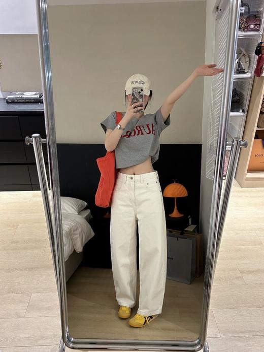 一店k （原壳棉白色！）这条原壳棉白色香蕉裤，真的是一上身就想自留！复古又高级！白色裤子能做到这么显瘦还提臀，真的太罕见了！V型前腰设计一穿腰细一圈，后约克线一穿臀翘一倍，绝了！ 商品图4