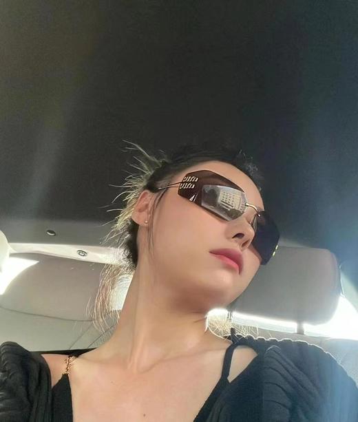 缪缪 不规则形 太阳眼镜 商品图5