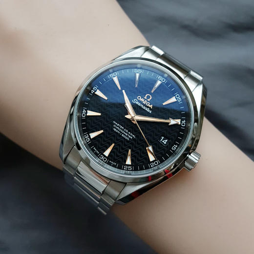 【95新】OMEGA 欧米茄231.10.42.21.01.006天文台认证同轴自动机械机芯日期显示42MM（男款）海马系列精钢280226AK42 商品图7