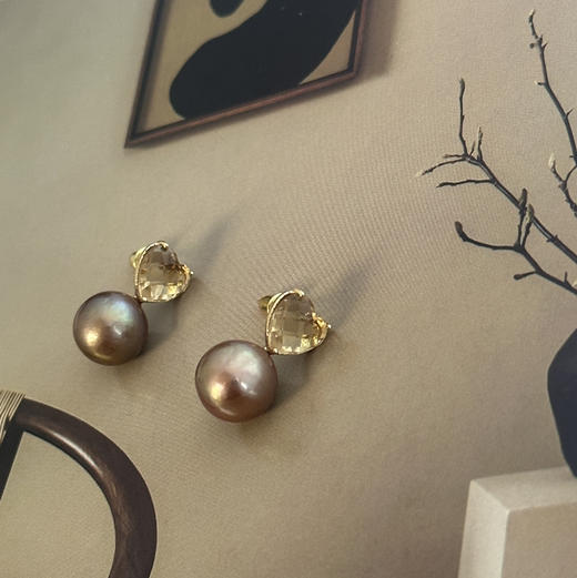 天然水晶+珍珠耳钉一对，正圆没有大坑洼，轻微生长痕迹的紫色天然色珍珠，s925纯银镶嵌 商品图3