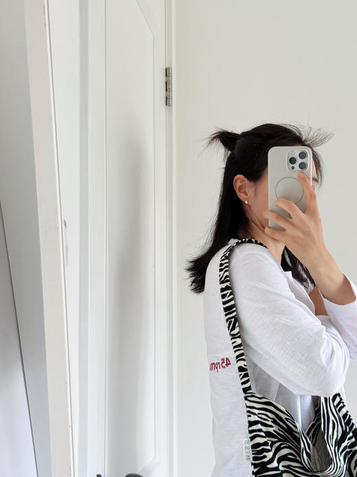 45后腰刺绣字母R | 八分袖简约上衣T恤【包邮+三天无理由退换】 商品图5