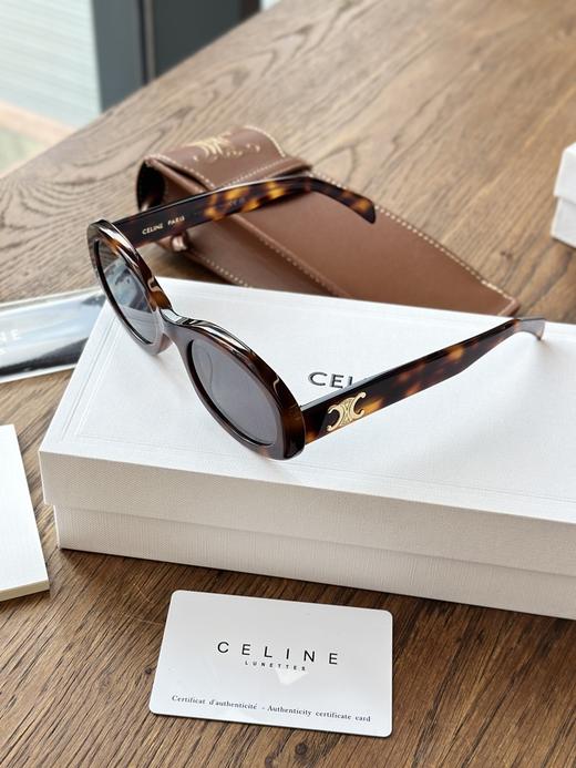 赛琳  2024年新款凯旋门CL40194U太阳镜  女款显脸小 墨镜 商品图2