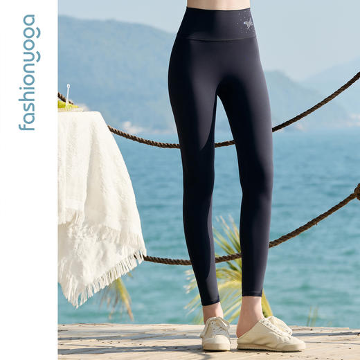 FC16906W蝴蝶钻无裆线九分裤 商品图12