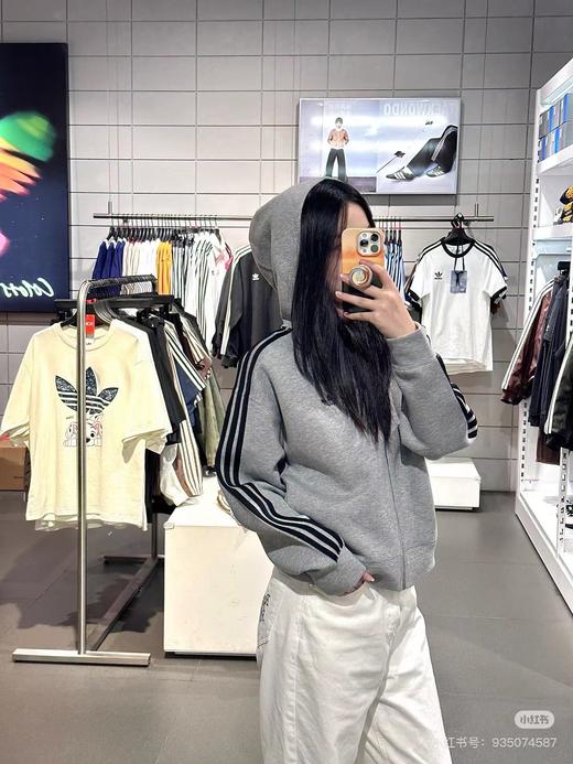 F031850春季新款简约百搭落肩款连帽华棉开衫卫衣外套 商品图6