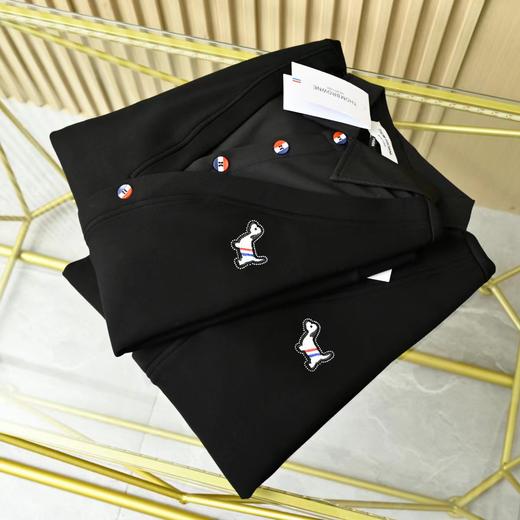 F031866冬季假两件加厚胸前小狗织带红白蓝套头卫衣 商品图4