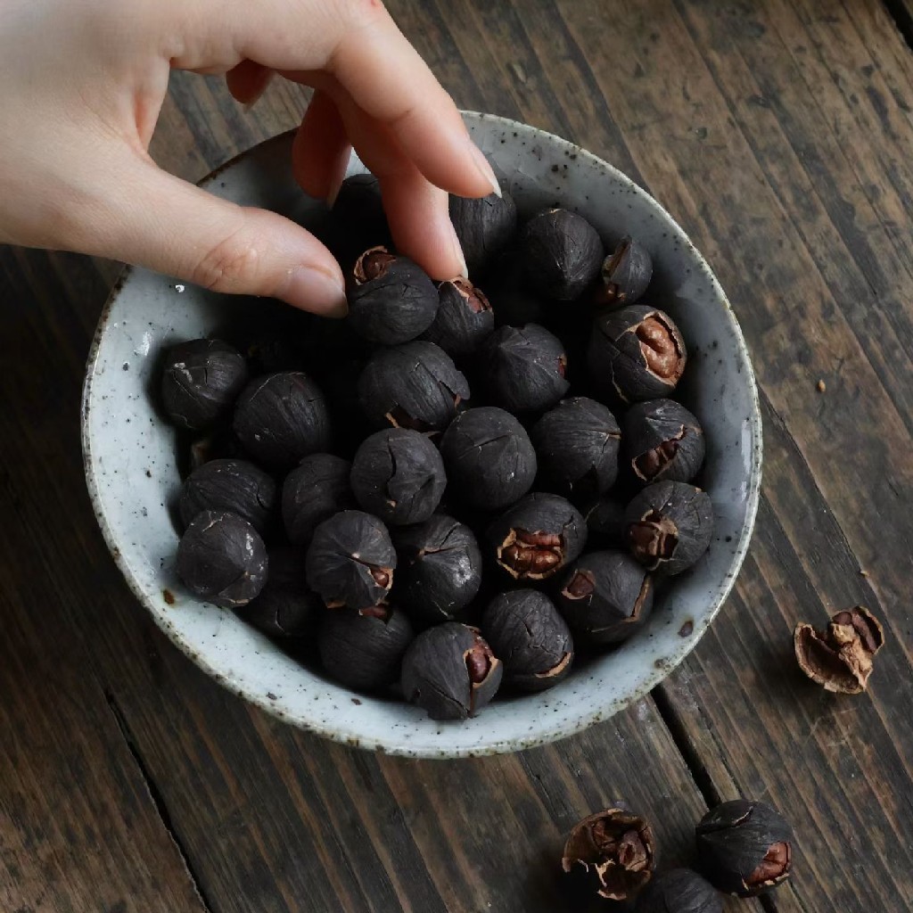 【野山核桃】无添加 / 最新 /炭烤/现货/ 1包直降10元/拍3包送1包