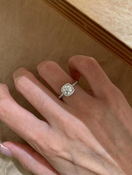 F031812没有女孩子能拒绝闪闪发亮莫桑钻小方糖戒指 商品图7