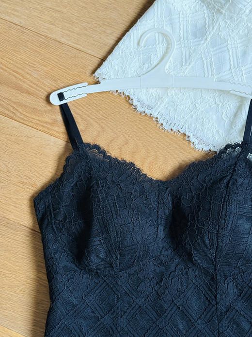 26春夏-绝美bi入！睫毛蕾丝美背/带胸垫吊带 商品图11