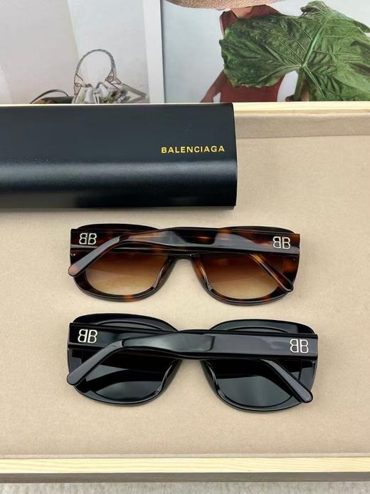 巴黎世家 字母logo墨镜 商品图6