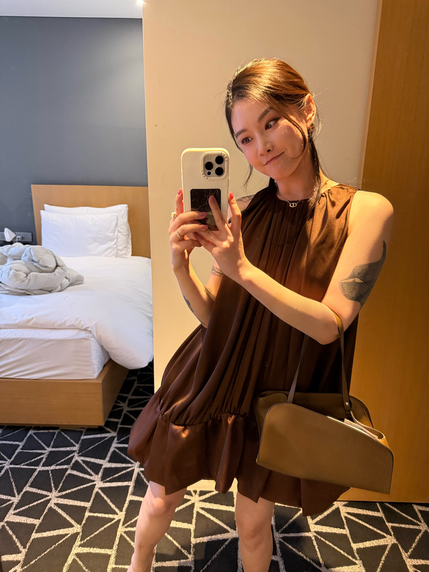 DUO智仙生 黑标 铂金女孩 像郁金香一样盛开贵气褶皱连衣裙