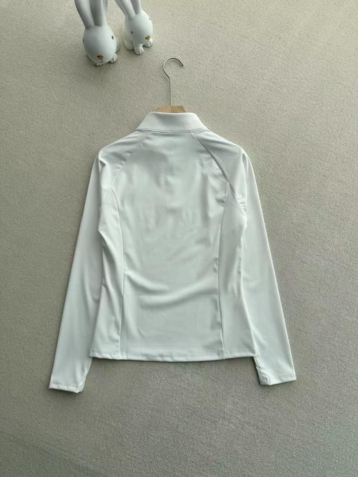 F031888立体裁剪轻量化设计面料柔软女款运动长袖T恤 商品图6