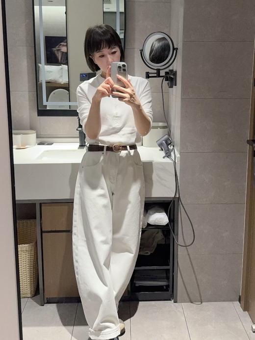 一店k （原壳棉白色！）这条原壳棉白色香蕉裤，真的是一上身就想自留！复古又高级！白色裤子能做到这么显瘦还提臀，真的太罕见了！V型前腰设计一穿腰细一圈，后约克线一穿臀翘一倍，绝了！ 商品图6