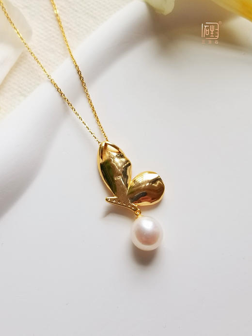 珐琅彩·蝶恋花 珍珠925银镀金项链 | 珐琅彩.蝶恋花 珍珠925银镀金耳饰 商品图6