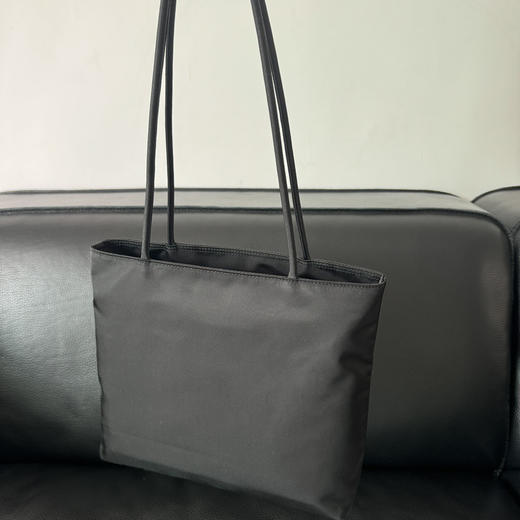 318-5 渠道货 怕打 长柄尼龙款单肩包 日常休闲通勤 无敌优秀 商品图7