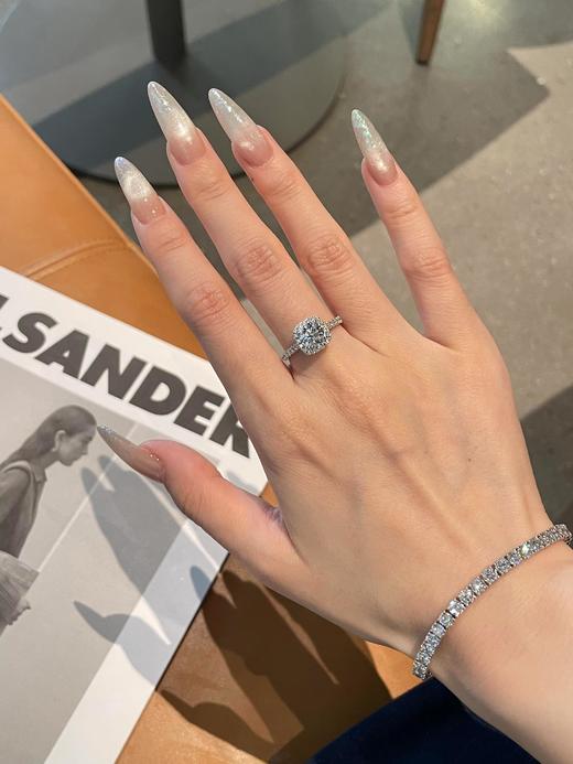 F031812没有女孩子能拒绝闪闪发亮莫桑钻小方糖戒指 商品图11