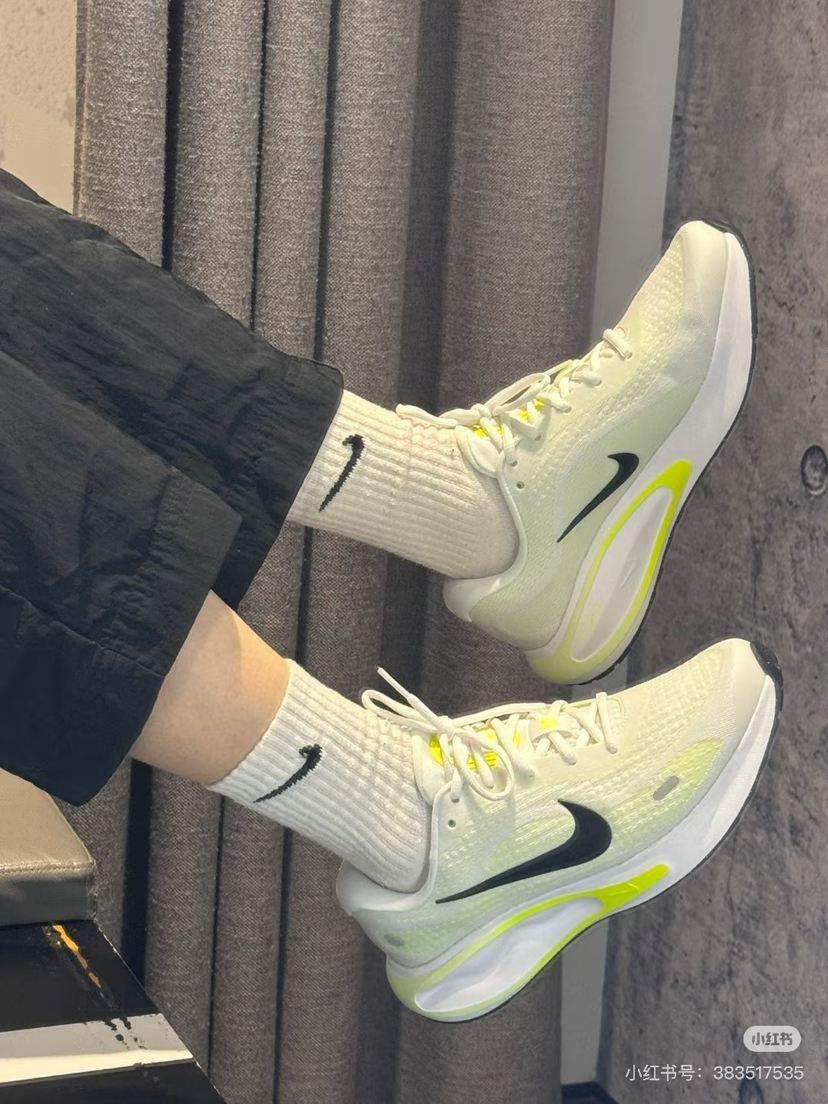 1025-1  run减震跑步鞋 情侣款  限时包邮