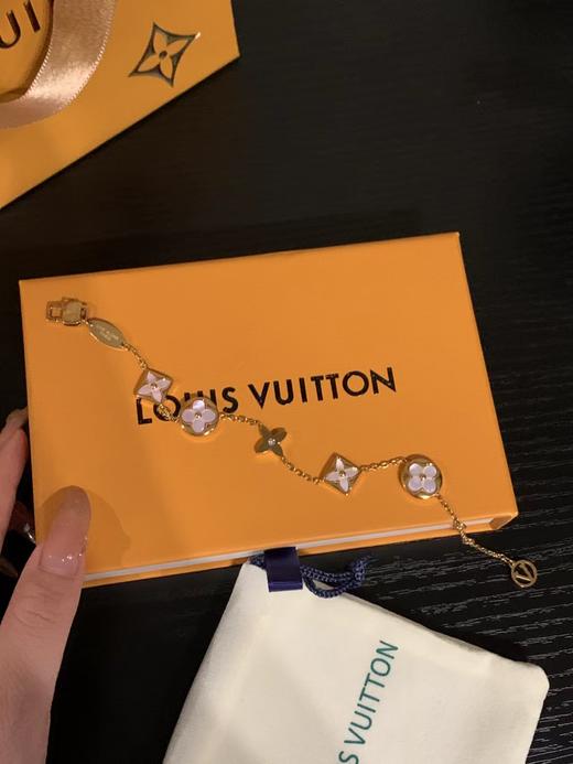 F0318112小众设计四叶草复古老钱流行粉贝母五花手链 商品图10