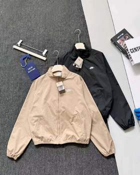 F031824男子宽松插肩防水夹克25秋季新款叠搭网眼刺绣舒适外套